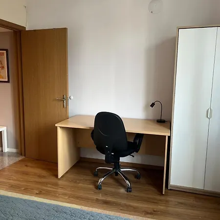Spacious Artsy Sofía