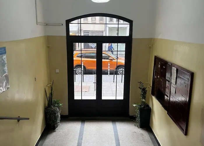 Lägenhet Spacious Artsy